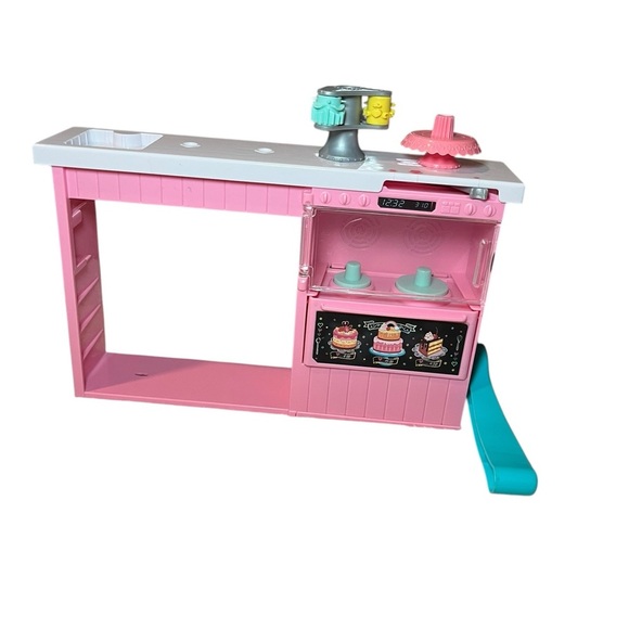 Barbie kitchen set Pink Cake Decorating - Picture 1 of 4